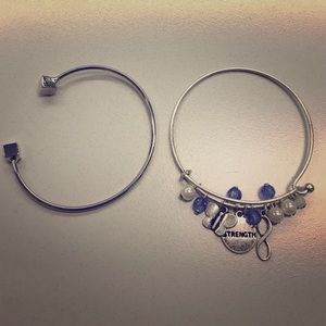 2 silver bangles