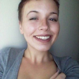 Meet your Posher, Lea