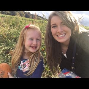 Meet your Posher, Lauren