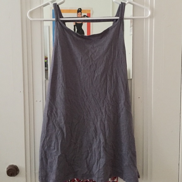 Boutique, purple grey tank top!