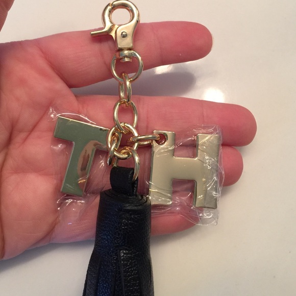 New Tommy Hilfiger keychain or bag charm - Picture 2 of 3