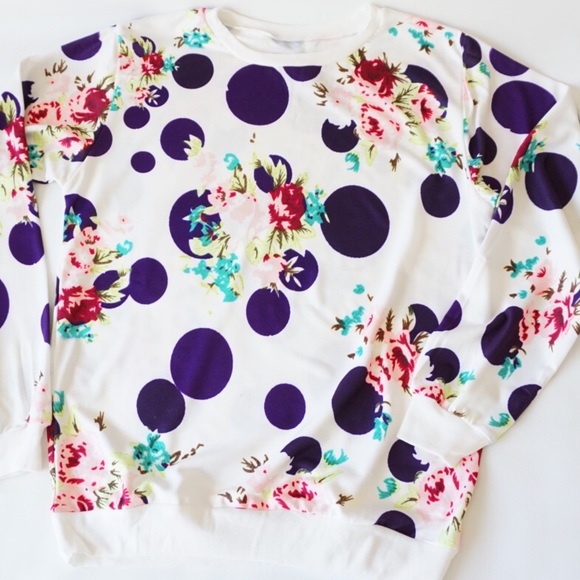 Polka Dots & Flowers - Picture 2 of 4