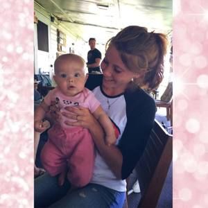 Meet your Posher, Julia