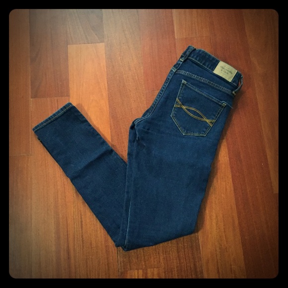 A&F size 2S skinny jeans