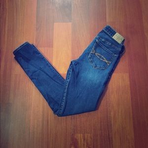 A&F size 2S faded wash skinny jeans