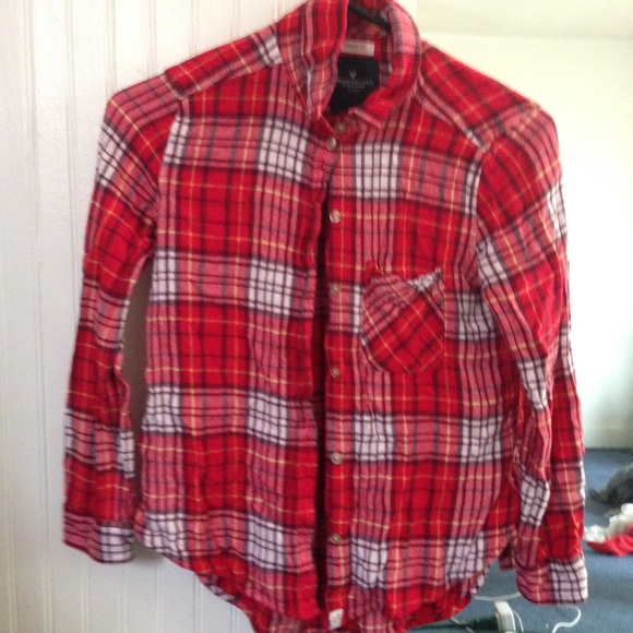 Size Medium Red American Eagle Flannel