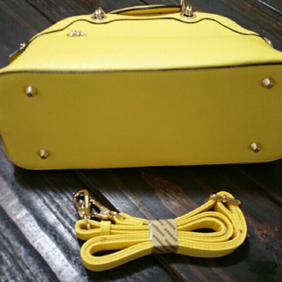 SOLD - Picture 3 of 4