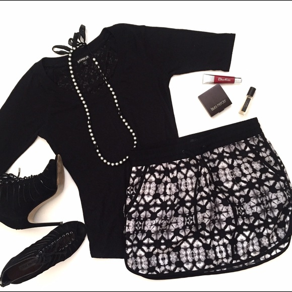 NWOT SANCTUARY CLOTH MINISKIRT - Picture 2 of 4