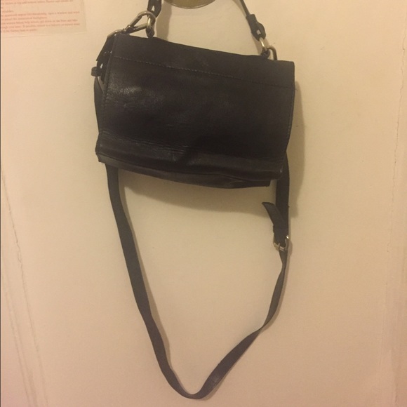 Cute leather cross body bag - Picture 2 of 3