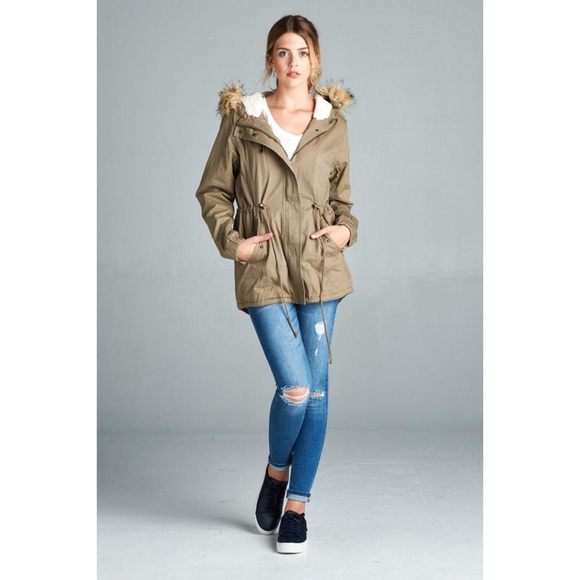 ✨Clearance✨ Tan Fur Lined Jackett - Picture 3 of 4