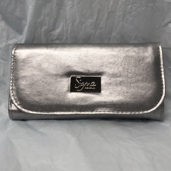 Sigma Travel Brush Set Clutch