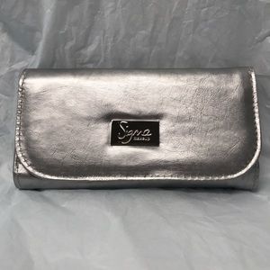 Sigma Travel Brush Set Clutch