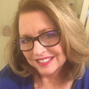 Meet your Posher, Leslie