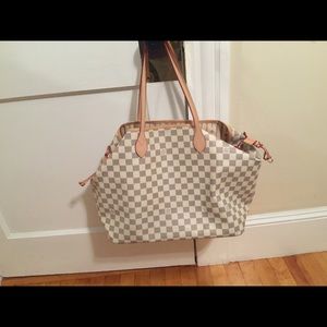 Checkered tote EUC
