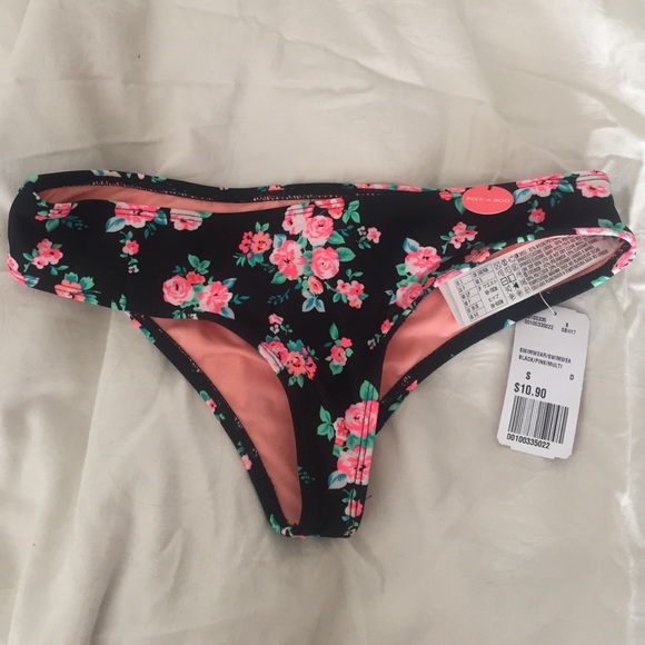 Forever 21 cheeky butt bikini bottoms