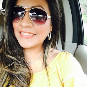 Meet your Posher, Vee