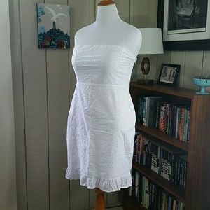 OLD NAVY strapless eyelet dress w/ ruffle hem