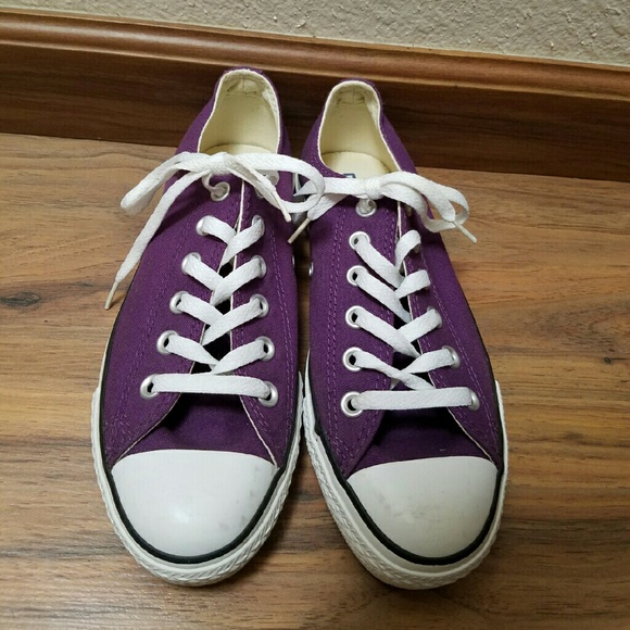 Purple Converse All-star low tops