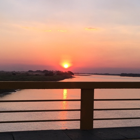 Meet your Posher, Lara - Picture 1 of 1