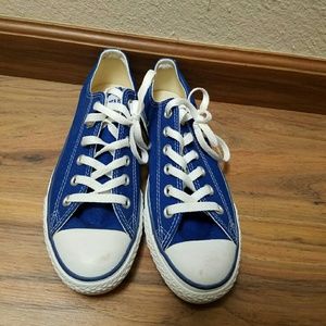 Blue Converse All-star low tops
