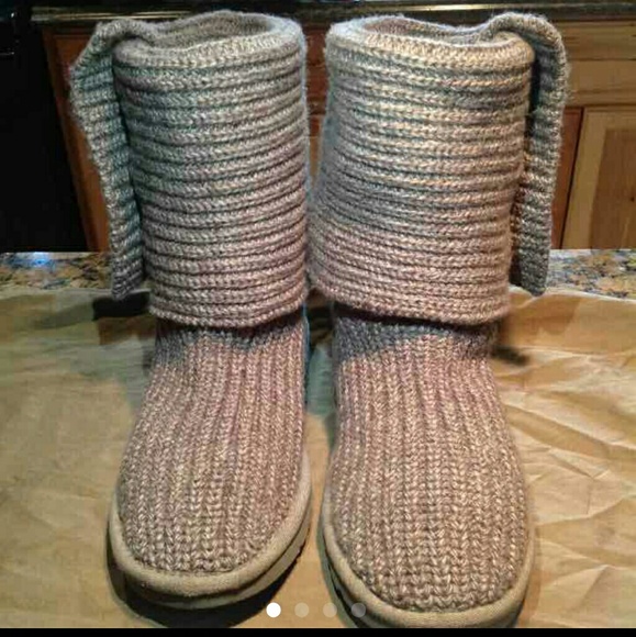 UGG knit boots size 6