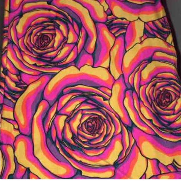 LuLaRoe Pants - Lularoe TC rose leggings