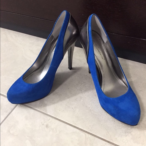 Royal blue, BCBG pumps!