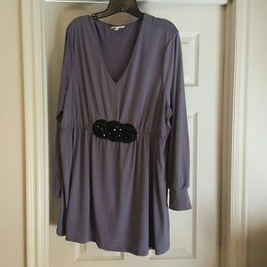 Elegant gray stretchy tunic