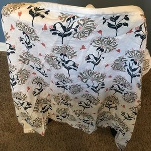 Bebe Au Lait pure and simple nursing cover