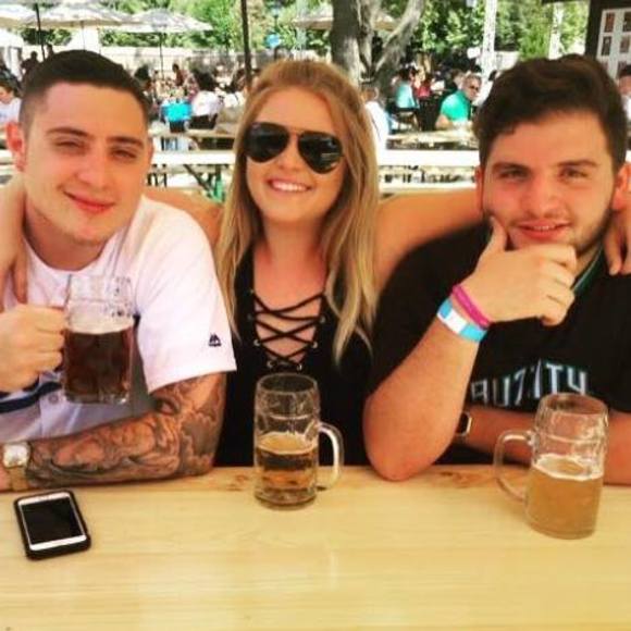 Meet your Posher, Ellie - Picture 1 of 1