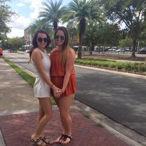 Meet your Posher, Brooke