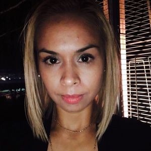 Meet your Posher, Adriana