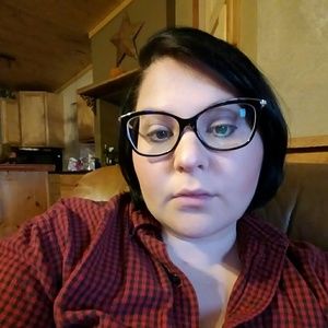 Meet your Posher, Kendra