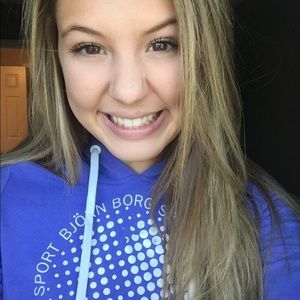 Meet your Posher, Teresa