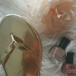 Forever 21 Gold Flip flops