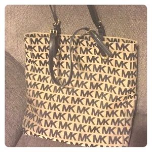Michael Kors Tote