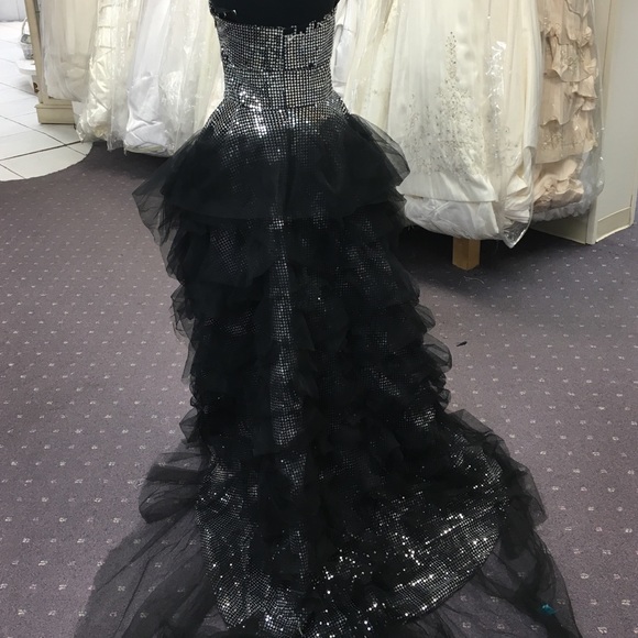 Silver high low gown - Picture 4 of 4