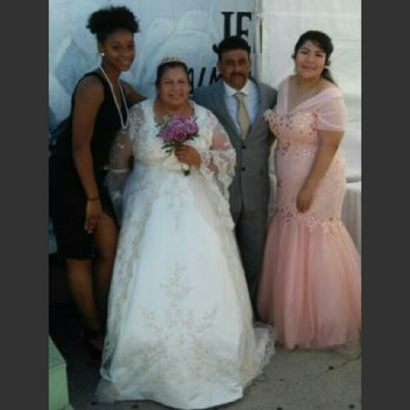 Meet your Posher, Lexus - Picture 3 of 3