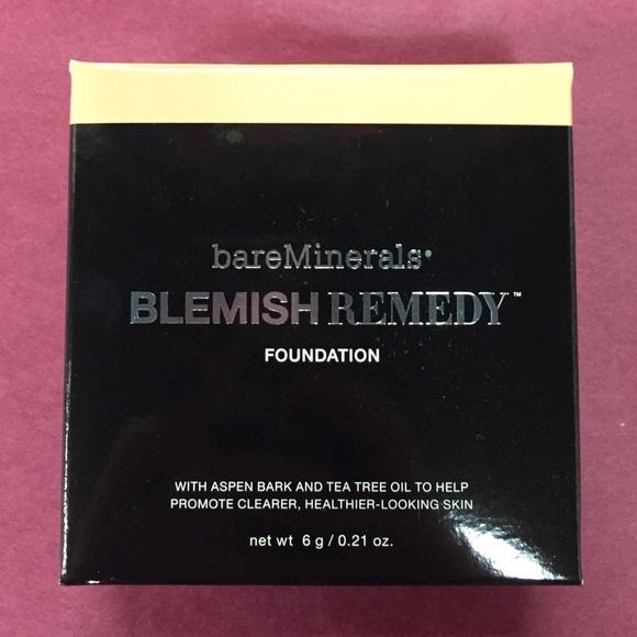 BLEMISH REMEDY FOUNDATION