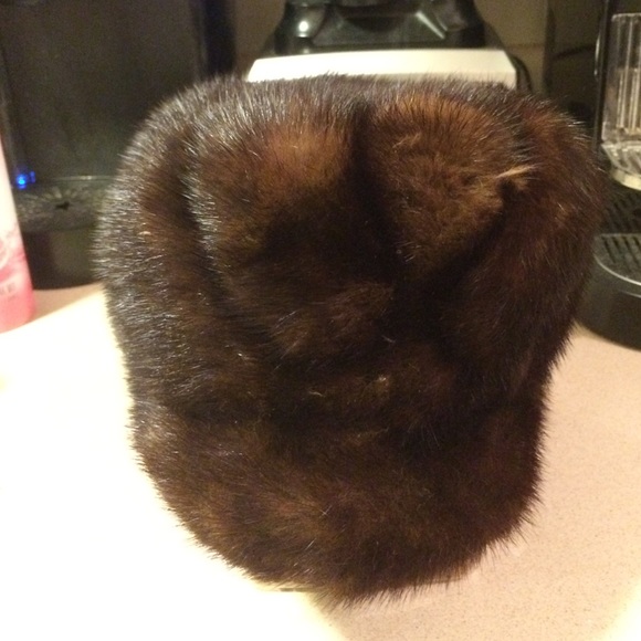 Vintage mink fur hat - Picture 3 of 4