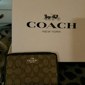 Coach small purse- wallet