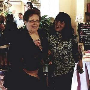 Meet your Posher, Ana