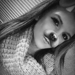 Meet your Posher, Elise