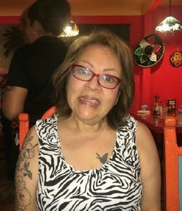 Meet your Posher, Alicia