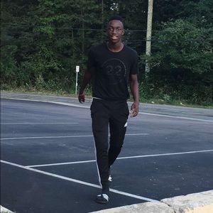 Meet your Posher, Assan