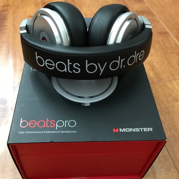 Beats pro Headphones - Picture 2 of 4