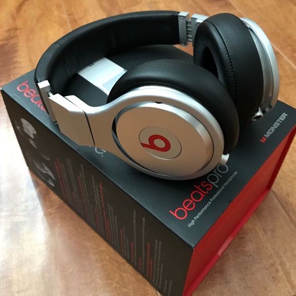 Beats pro Headphones - Picture 3 of 4