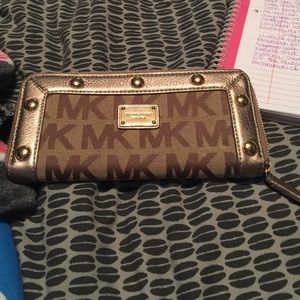 Michael Kors Delaney wallet