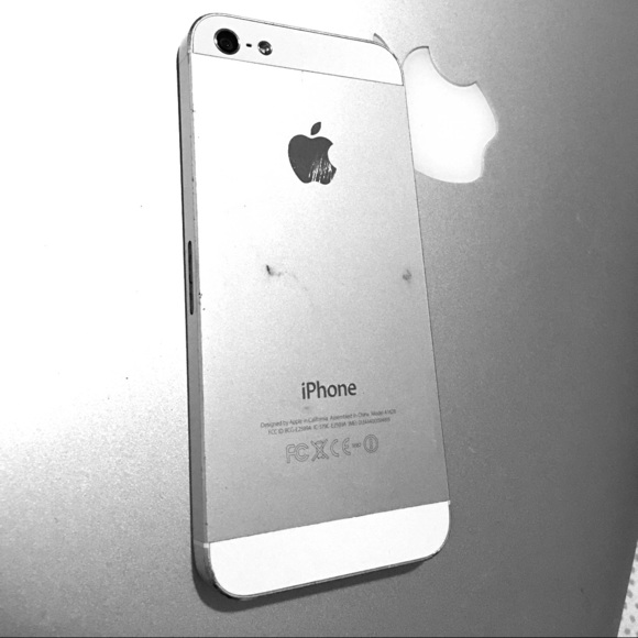 iPhone 5/used/Cracked Screen/T-Mobile