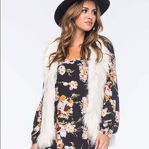 Full Tilt Faux Fur Vest Tilly's XL NWT